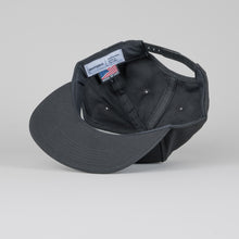 Load image into Gallery viewer, Akomplice Love Snapback