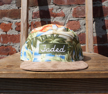 Load image into Gallery viewer, Faded Royalty &lt;br&gt; Paradise Flower 5 Panel Strapback